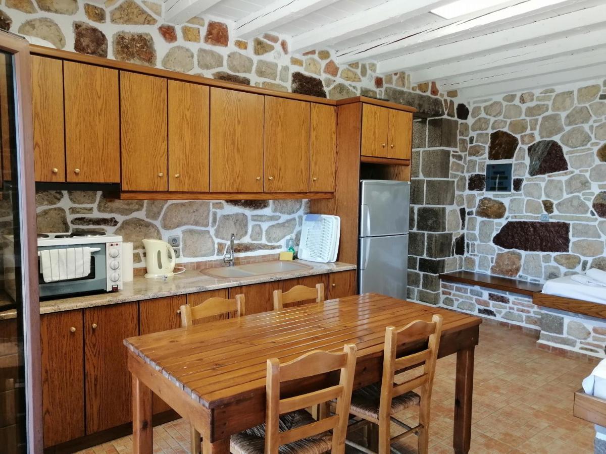 דירות Epidaurus Athina Ecofarm מראה חיצוני תמונה