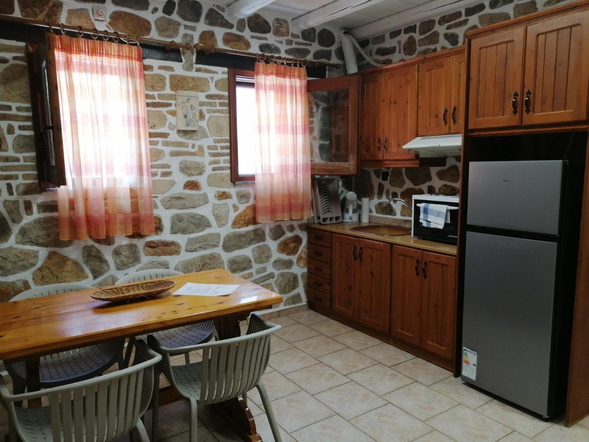 דירות Epidaurus Athina Ecofarm מראה חיצוני תמונה